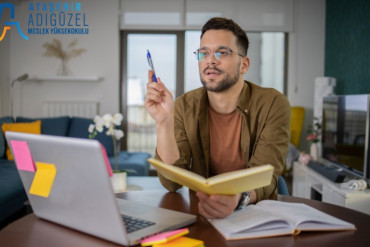 kurs resmi